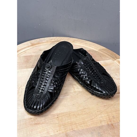 Sbicca Slip On Mule Sandals Womens Size 8M Black Leather‎ Weave Casual - Picture 1 of 8